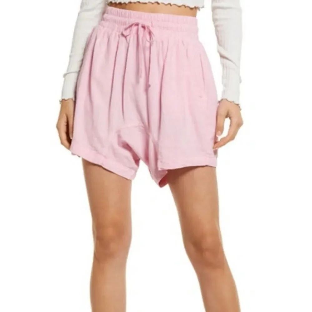 NWT free people need to escape linen blend pink shorts S/XS